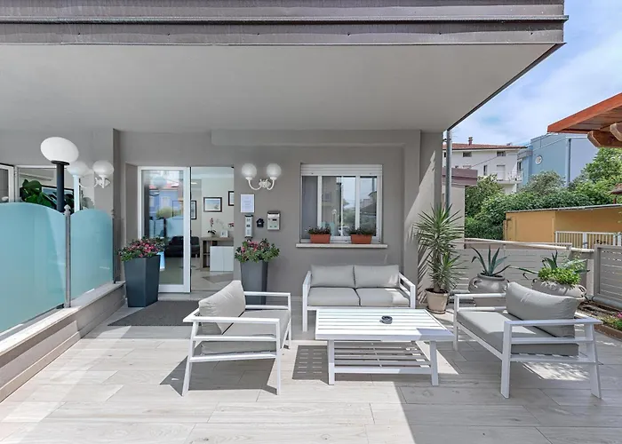 纳欧迪旅馆 公寓式酒店 里米尼