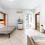 Nautic Aparthotel 4*