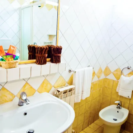 Nautic Aparthotel 3*