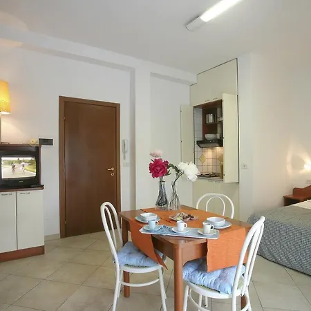 מלון דירות Nautic