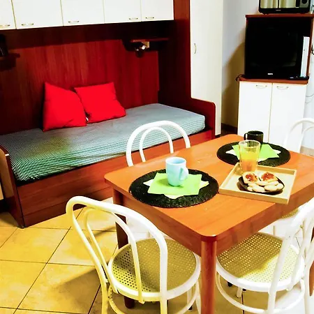Nautic Aparthotel 4*