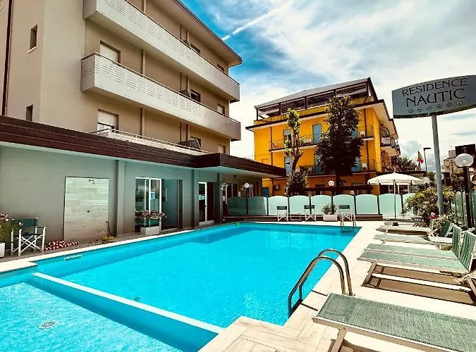 Ξενοδοχείο με διαμερίσματα Nautic