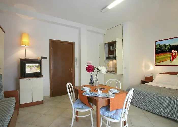 Ξενοδοχείο με διαμερίσματα Nautic