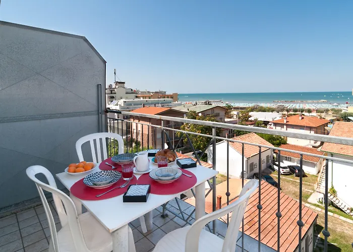 Ξενοδοχείο με διαμερίσματα Nautic 4*