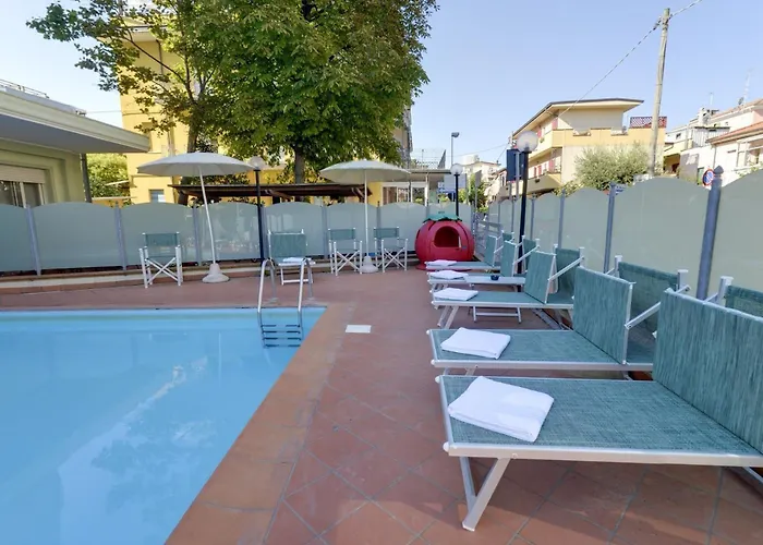 Nautic Ξενοδοχείο με διαμερίσματα 4*