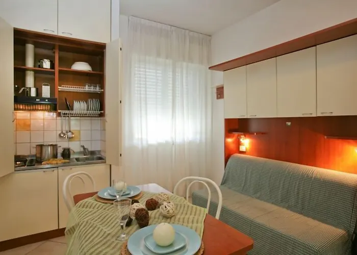 Ξενοδοχείο με διαμερίσματα Nautic