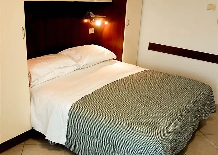 Ξενοδοχείο με διαμερίσματα Nautic