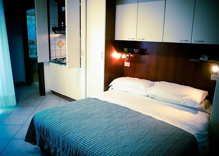 Ξενοδοχείο με διαμερίσματα Nautic 4*